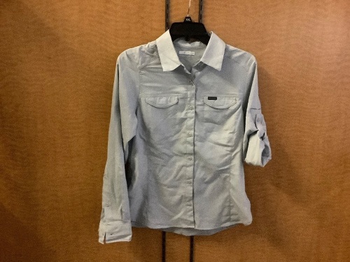 Columbia Long Sleeve Shirt, Small, Appears New - Lot 980
