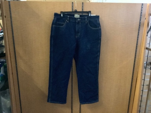 Red head Men's Jean's 36x30, Appears New - Lot 987