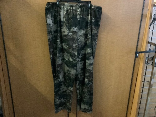 Men's Camo Men's Pants, 2XL, Appears New - Lot 993