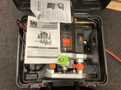 15-Amp Variable Speed Plunge Woodworking Router Kit with Carrying Case and Edge Guide - Lot 67