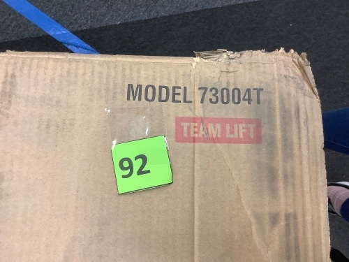 500-Pound Capacity 46 by 25.5-Inch Extra Wide Service Utility Cart - Lot 92