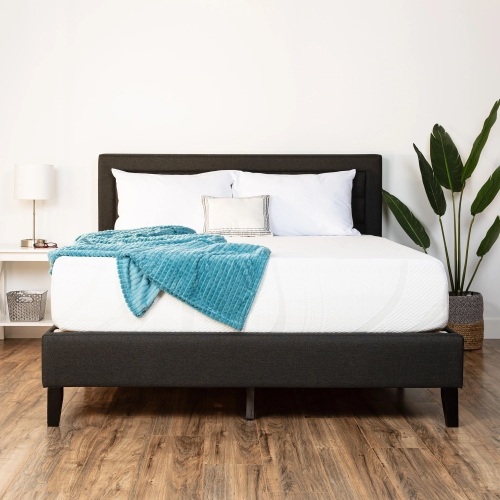12in Medium-Firm Green Tea & Bamboo Charcoal Gel Memory Foam Mattress - Queen - Lot 393