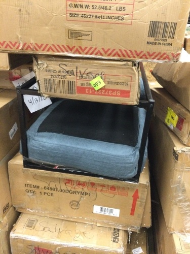 Salvage Pallet, Presorted Items May be Damaged, Broken, or Have Missing Pieces - Lot 493