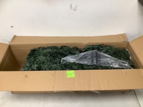 9ft Pre-Lit Pvc Artificial Christmas Tree With 700 Led Lights - Lot 1247