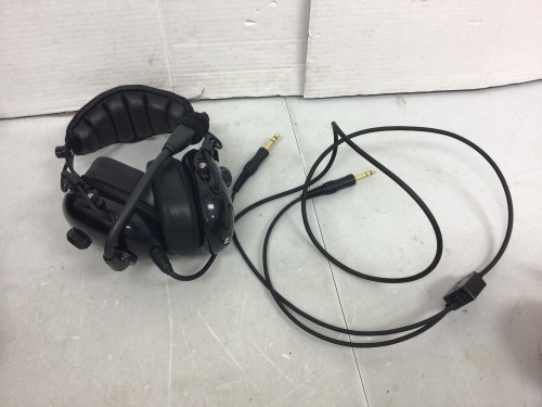 Kore Headset, Retail $175, Appears New - Lot 54