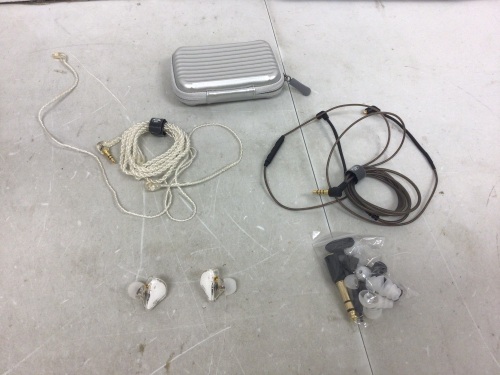 In Ear Headphones, E-Comm Return - Lot 192