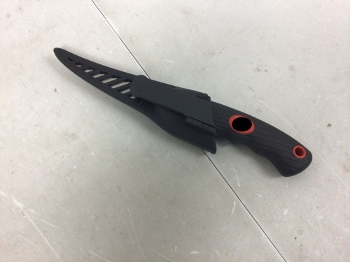 Knife, E-Commerce Return - Lot 202