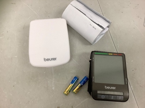 Beurer Wrist Blood Pressure Monitor, Powers Up, E-Commerce Return - Lot 511