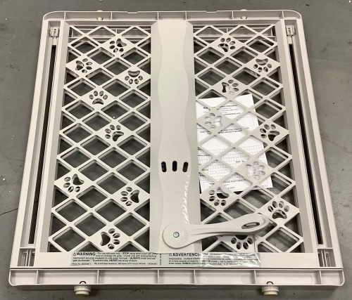 MyPet Paws Portable Pet Gate, Appears New - Lot 564