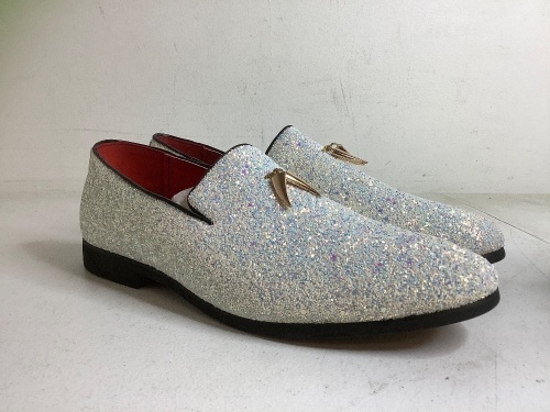 Men's Shoes, 12, Appears New - Lot 694