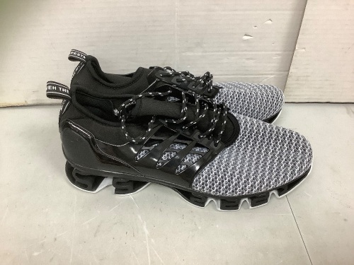 Running Shoes, Unsure of Size or if Mens or Womens, Appears new - Lot 698