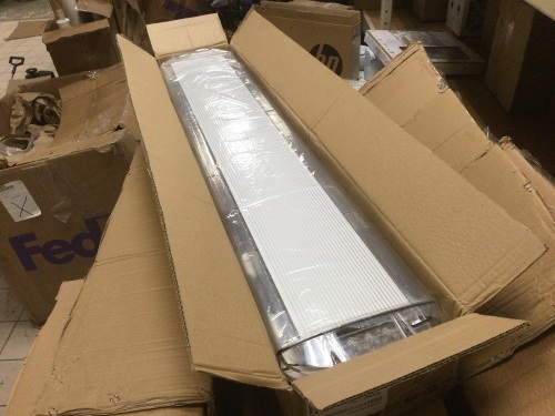 46" Roof Mount Emergency Vehicle Light. NEW - Lot 250