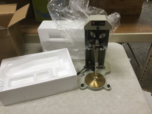 Inside Ring Engraving Machine. Untested E-Commerce Return - Lot 330