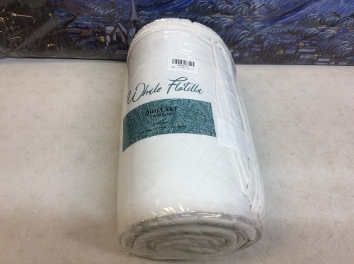Whale Flotilla Twin Size Quilt Set - Appears New  - Lot 453