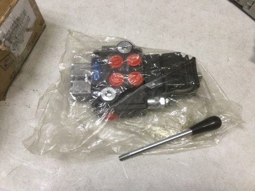 Hydraulic Joystick Directional Control Monoblock Valve for Tractor Loader, 2 Spool, 11 GPM. Untested E-Commerce Return - Lot 471