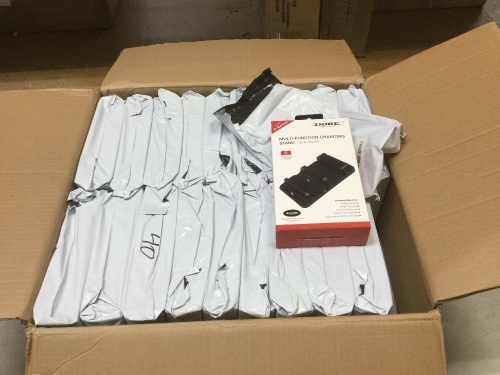 Lot of (40) New Charging Stand 6 Game Card Storage Pro Controller Dock for Nintendo Switch - Lot 491
