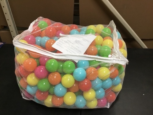 Ball Pit Balls, Unknown Quantity - E-Comm Return, Appear New  - Lot 651