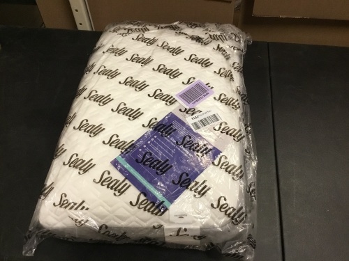 Sealy Memory Foam Pillow - Appears New  - Lot 668