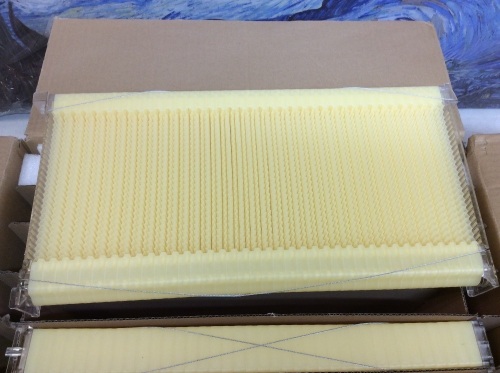 7Pcs Honey Auto Flow Beehive Hive Frames - Appears New - Lot 721