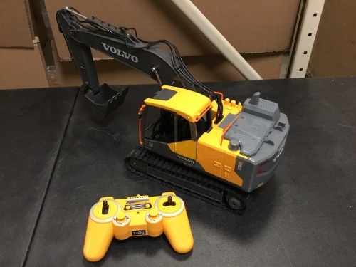 Volvo EC160E Remote Controlled Excavator - E-Comm Return, Appears New   - Lot 836