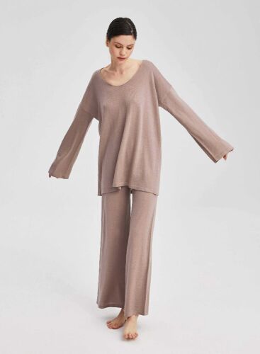  Cashmere Slumber Set  - Lot 141