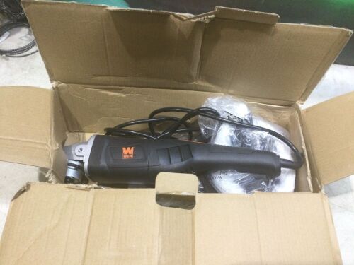 WEN 948 10 Amp Variable Speed Polisher with Digital Readout, 7" - Lot 510