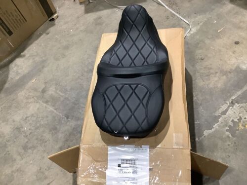 CC Rider Motorcycel Seat for '09-'20 FL Touring  - Lot 627