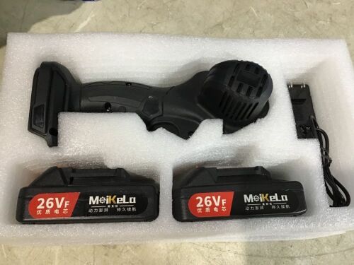 4" Cordless Mini Electric Chainsaw  - Lot 1052