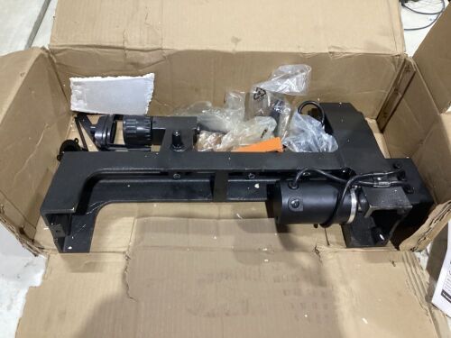 WEN 3421 3.2-Amp 8" by 12" Variable Speed Mini Benchtop Wood Lathe - Lot 1102