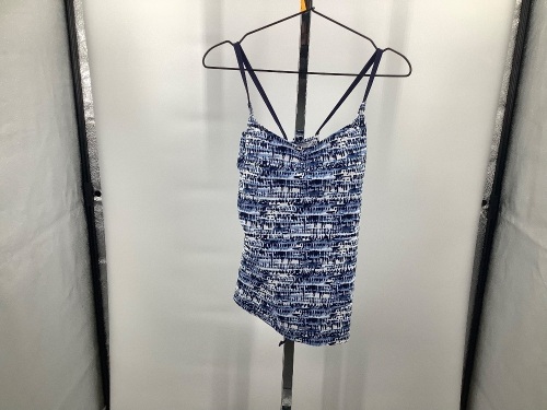 Women's Swim Suit Top, XL, Appears New - Lot 131