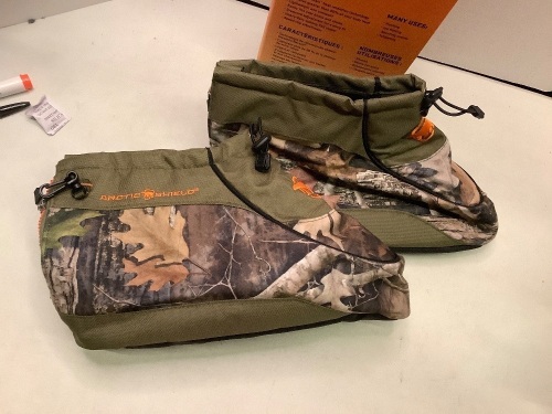 Arctic Shield Boot Insulator, Large, Ecommerce Return - Lot 182