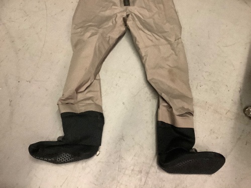 Men's Waders, Large, Untested, Ecommerce Return - Lot 225