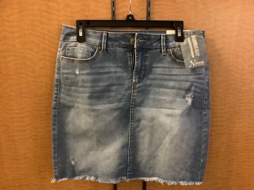 Natural Reflections Women's Skirt, 8, Appears New - Lot 257