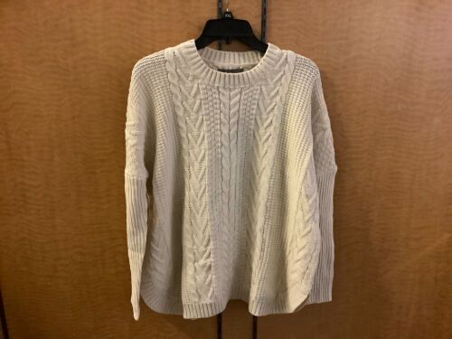 Natural Reflections Cable Pullover, Medium, Appears New - Lot 264