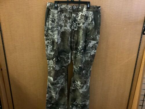 Men's Camo Pants, Large, Appears New - Lot 299
