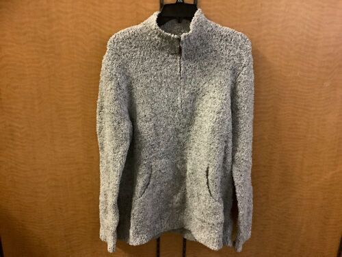 Natural Reflections Sherpa Pullover, Large, Appears New - Lot 308