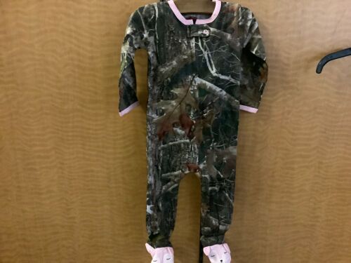 Outdoor Kids, Pajamas, 3M, Appears New - Lot 309