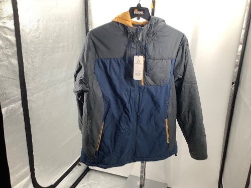 Ascend Trail Coat, Large, Appears New - Lot 329