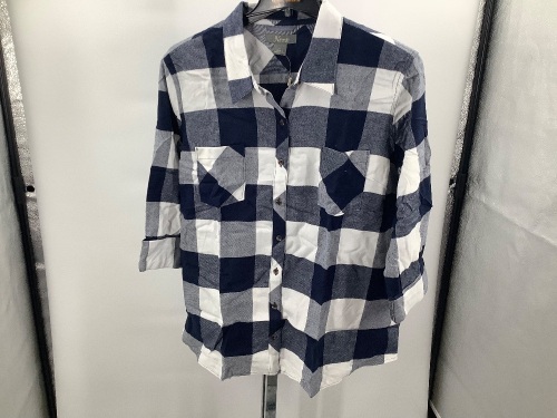 Natural Reflections Women's Flannel, 1X, Appears New - Lot 363
