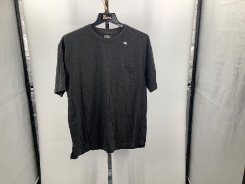 Red Head Men's Shirt, Large, Appears New - Lot 368