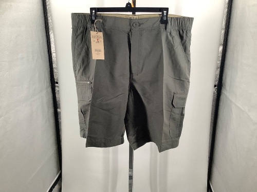 Red Head Men's Shorts, 38, Appears New - Lot 397