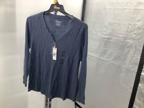 Natural Reflections Women's Shirt, XL, Appears New - Lot 404