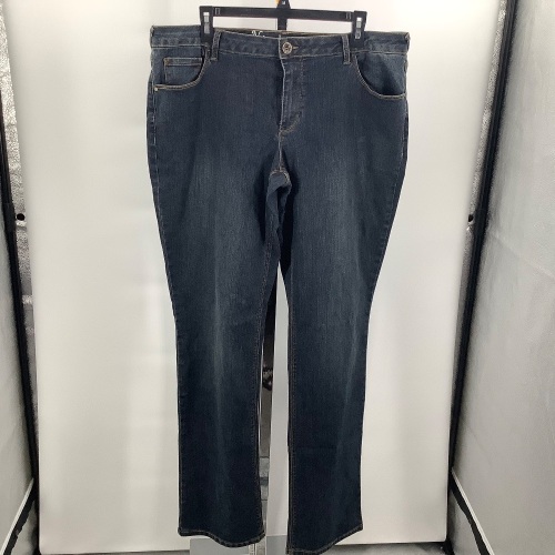 Natural Reflections Women's Jeans, 16T, Appears New - Lot 504
