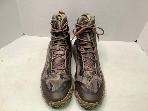 Under Armour Boots, Men's 10.5, Ecommerce Return - Lot 521