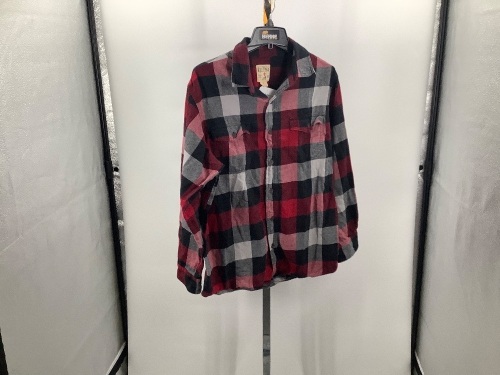 Red Head Men's Flannel, Large, Appears New - Lot 587