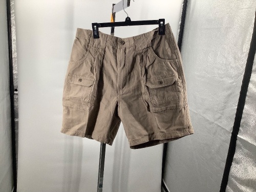 Red Head Men's Shorts, 36, Appears New - Lot 634