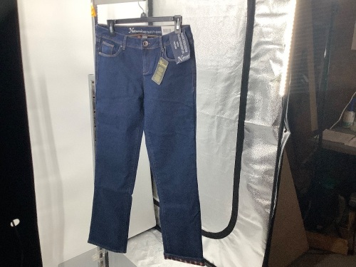 Natural Reflections Women's Jeans, 4, Appears New - Lot 640