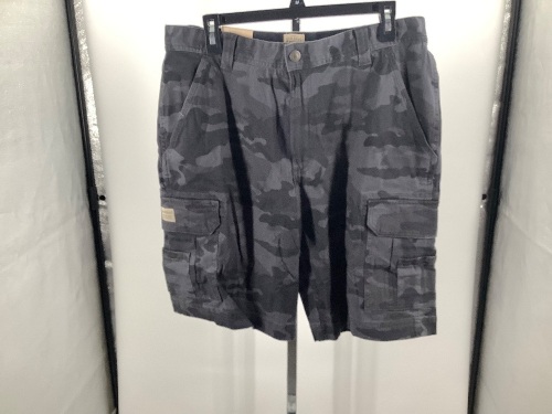 Red Head Men's Shorts, 34, Appears New - Lot 676