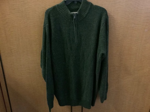 Red Head Men's Sweater, XL, Appears New - Lot 851