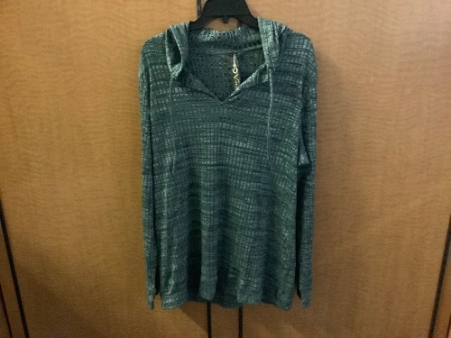 Natural Reflections Women's Pullover, XL, Appears New - Lot 861
